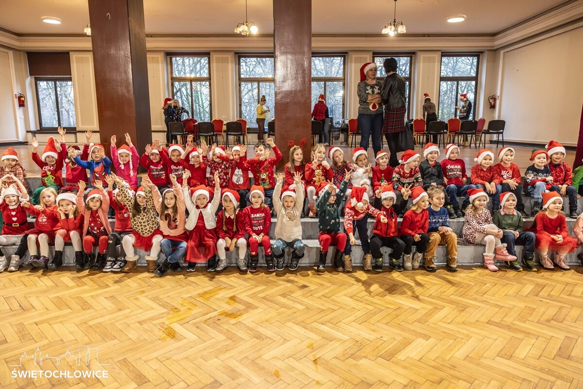 Mikołajkowy Bal Przedszkolaków / fot. FB Daniel Beger