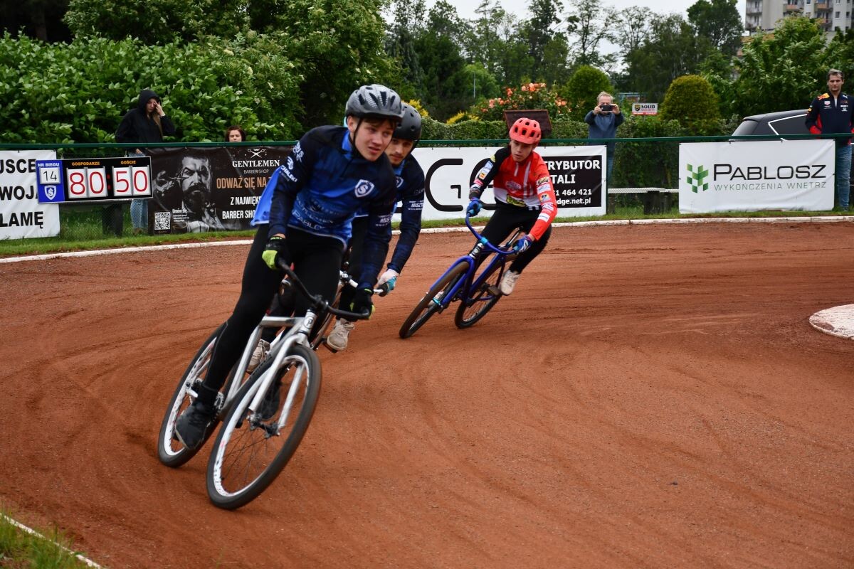 W niedzielne popołudnie, 8 czerwca na miejskim torze odbył się pojedynek pomiędzy Gentlemen Śląskiem Świętochłowice a Aseko Orłem Gniezno. / fot. Dominik Chrobaczek