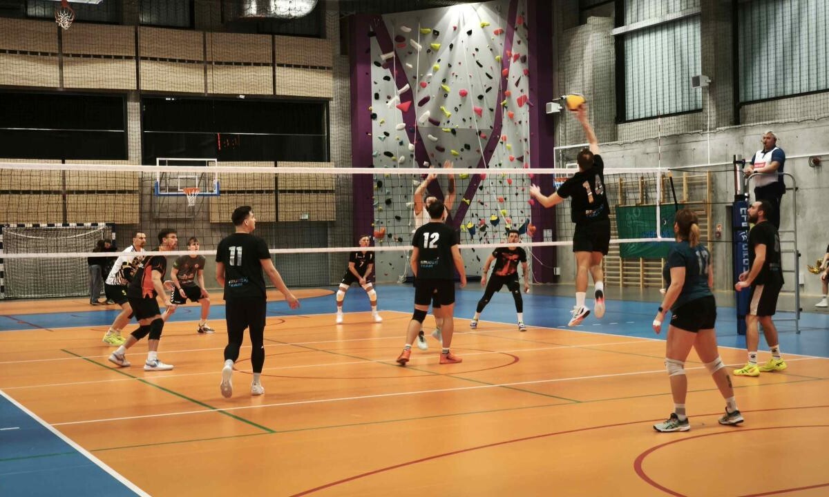 Jubileuszowy Turniej Siatkówki w Świętochłowicach: 30 lat rywalizacji i emocji sportowych / fot. UM Świętochłowice