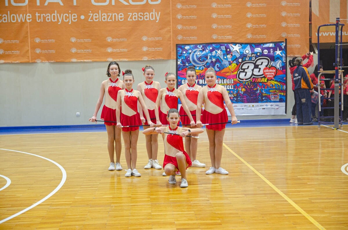 Mecz siatkówki pomiędzy sztabami WOŚP. / fot. Marek Faber