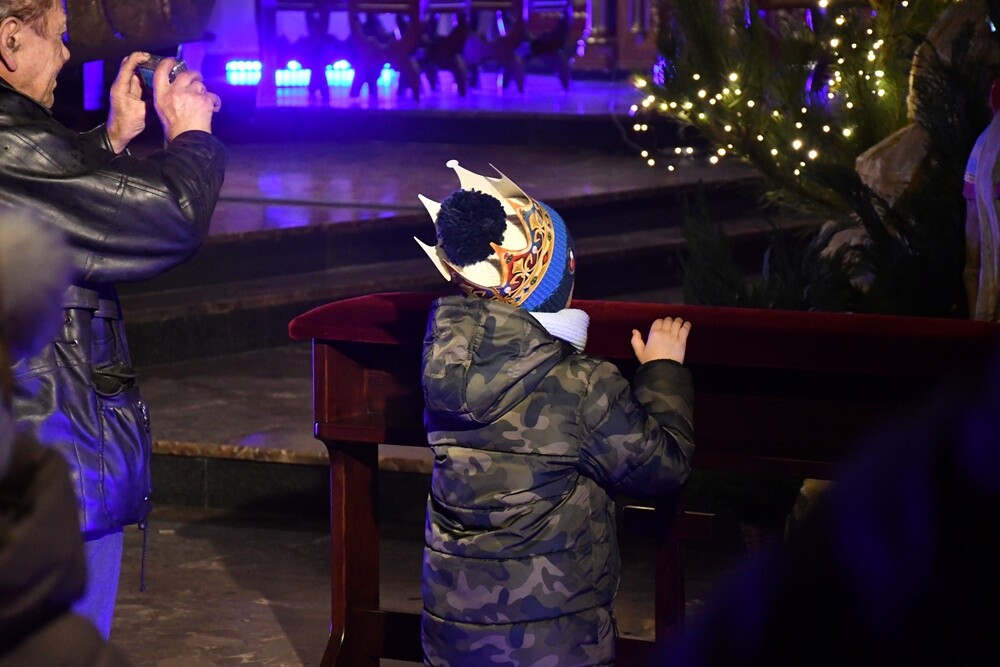 Dziś Święto Objawienia Pańskiego potocznie zwane świętem Trzech Króli. Z tej okazji ulicami Świętochłowic przemaszerował barwny orszak.

fot. Jacek Knapik