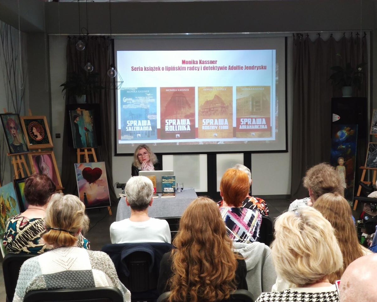 Spotkanie z Moniką Kassner w Świętochłowicach – historia Śląska z kobiecej perspektywy / fot. MBP Świętochłowice FB